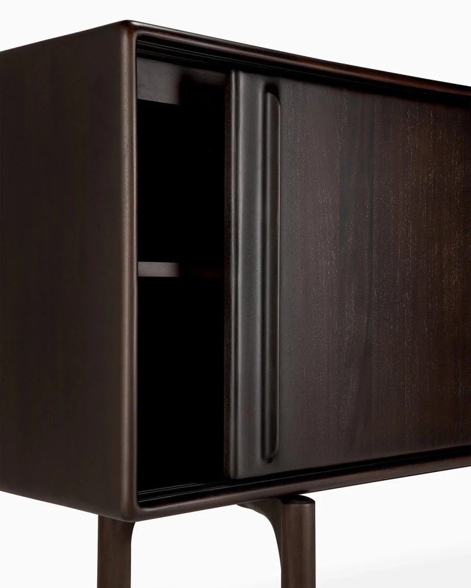 Flow Sideboard