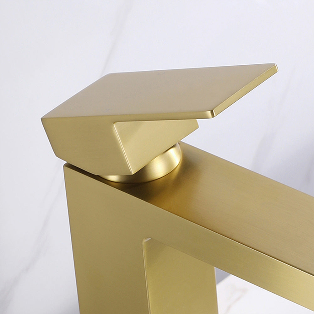 Simplicity and Versatility: Single Hole Bathroom Sink Faucet with 6" Deck Plate